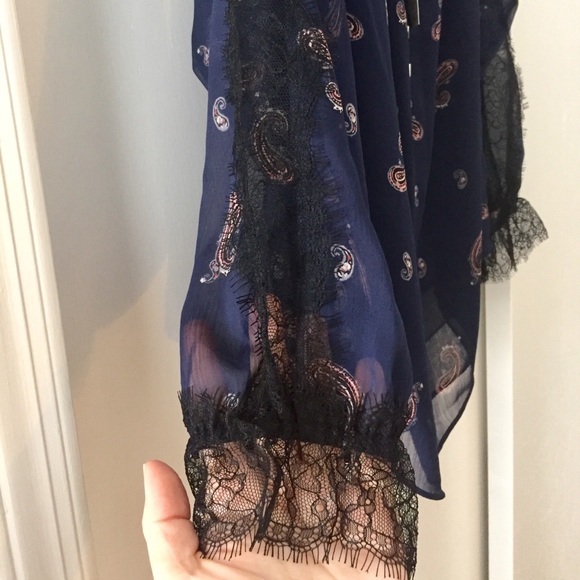 SALE!!!! ☀️WHBM peasant top NWT☀️ - Picture 3 of 5